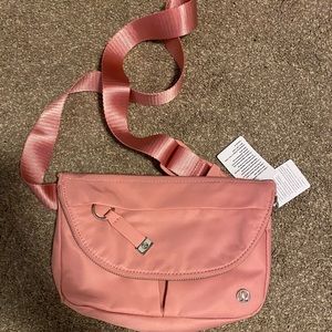 Pink lululemon crossbody/ Fanny pack